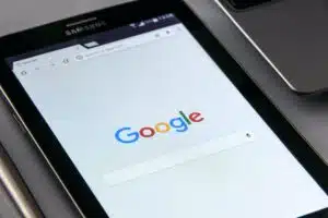 Les dernières tendances en matière de recherche vocale et SEO dans le domaine de l’informatique