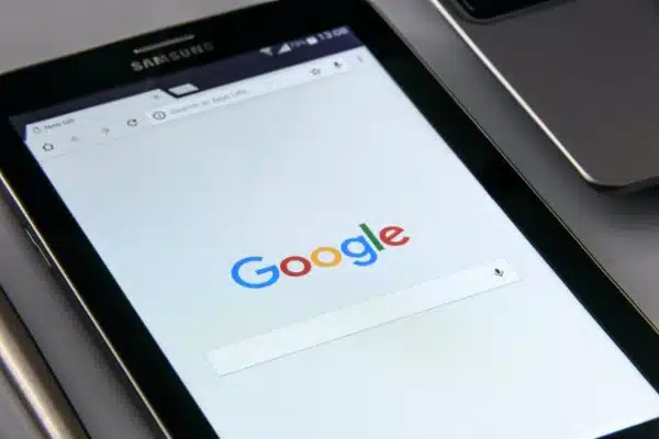 Les dernières tendances en matière de recherche vocale et SEO dans le domaine de l’informatique