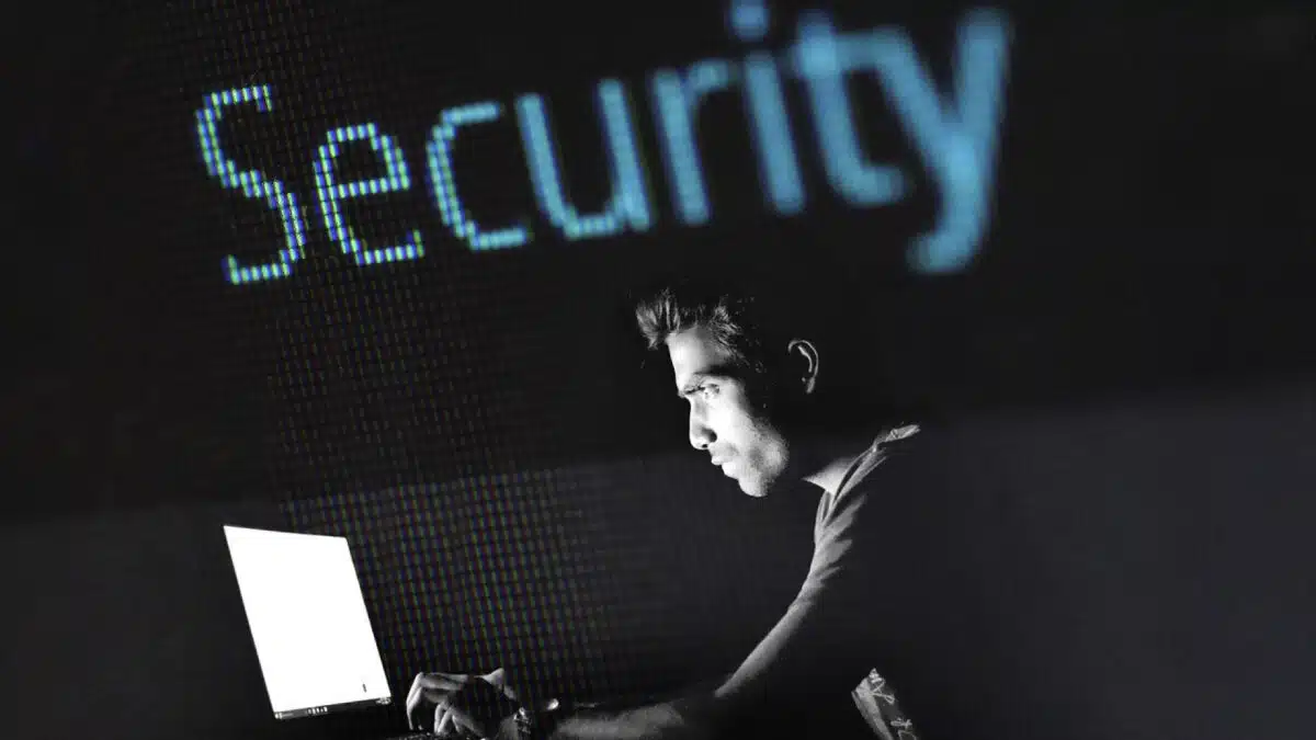 Optimisez la gouvernance de votre cybersécurité grâce à un prestataire informatique spécialiste en infogérance